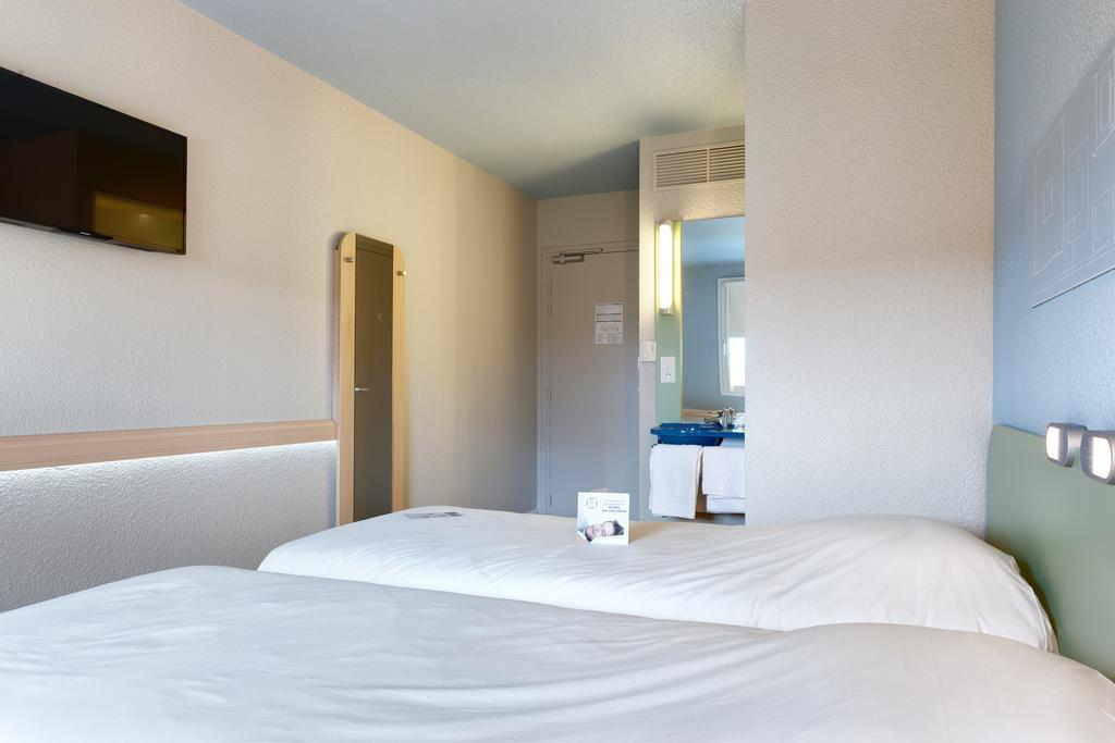 Ibis Budget La Roche Sur Yon Vendespace Mouilleron-le-Captif Exterior photo